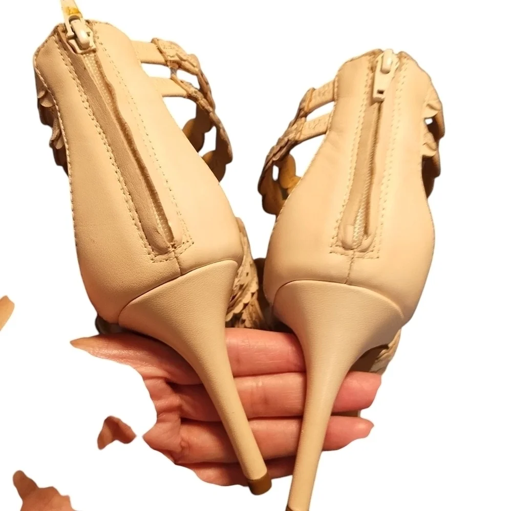 Banana Republic Leather 